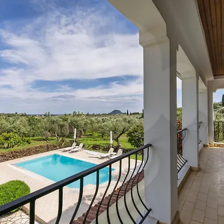 Βίλα Lola - 3 Bedrooms & Private Pool Λιθακιά